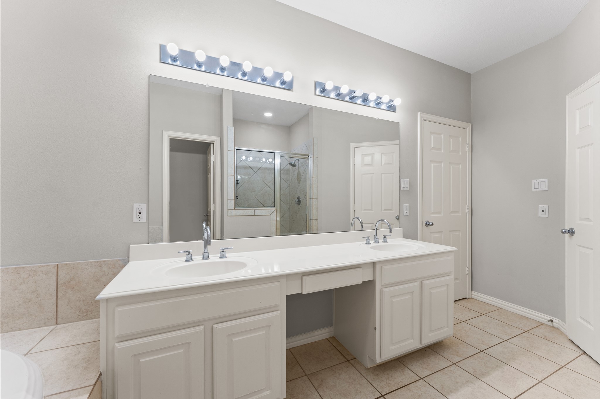 6107 Windwater Pointe Houston, TX 77036 - Photo 17 of 27