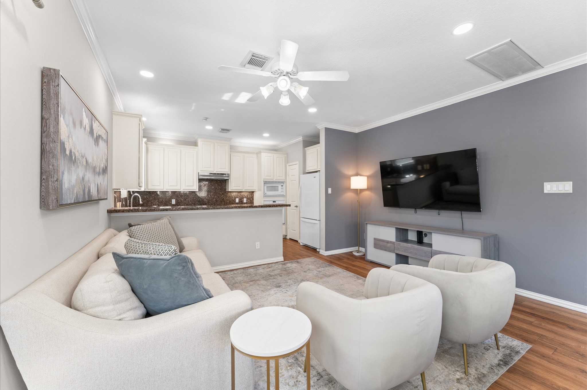 6107 Windwater Pointe Houston, TX 77036 - Photo 9 of 27