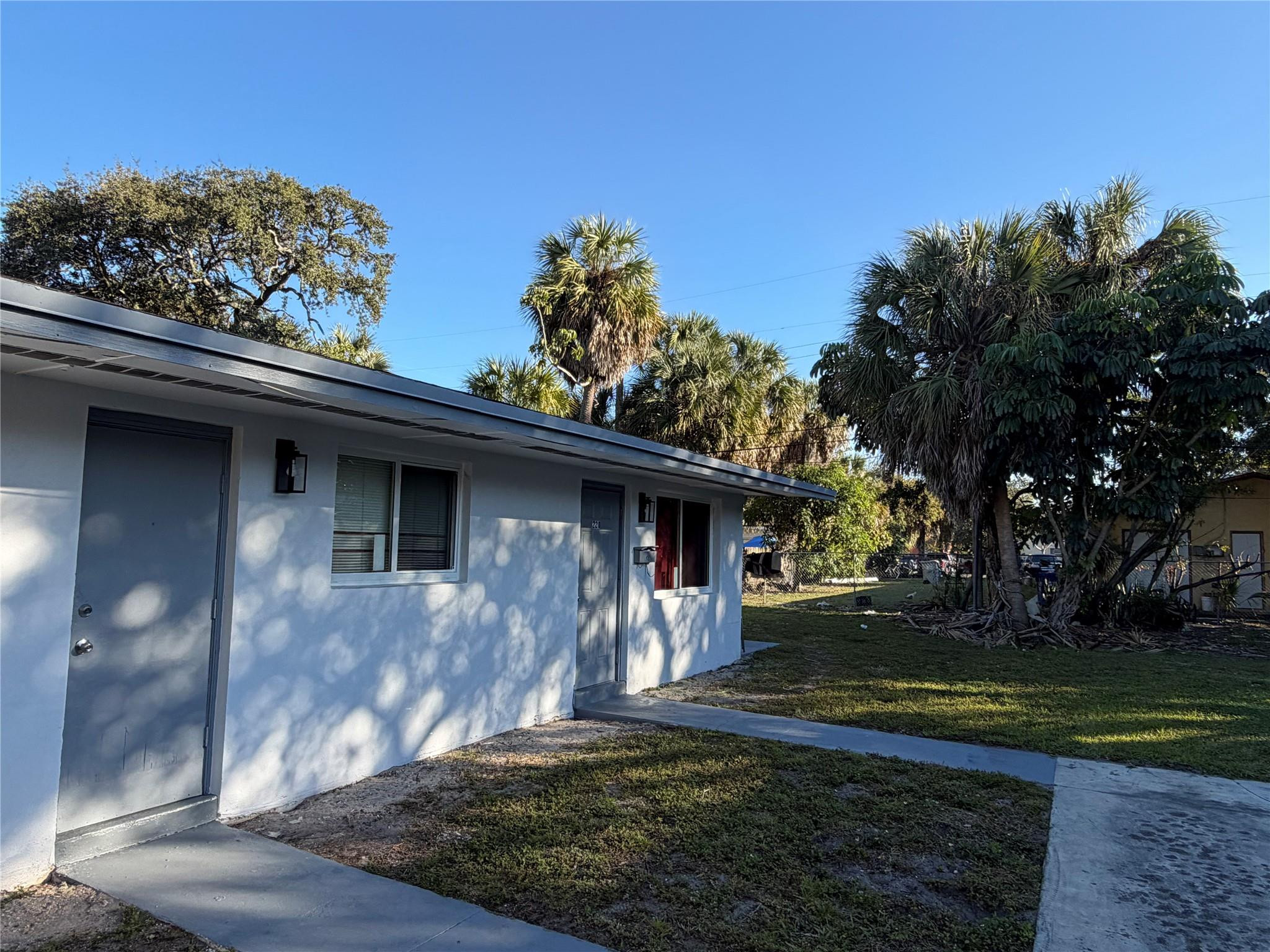 218 Southwest 1st Court Pompano Beach, FL 33060 - Photo 3 of 31 Photo 3