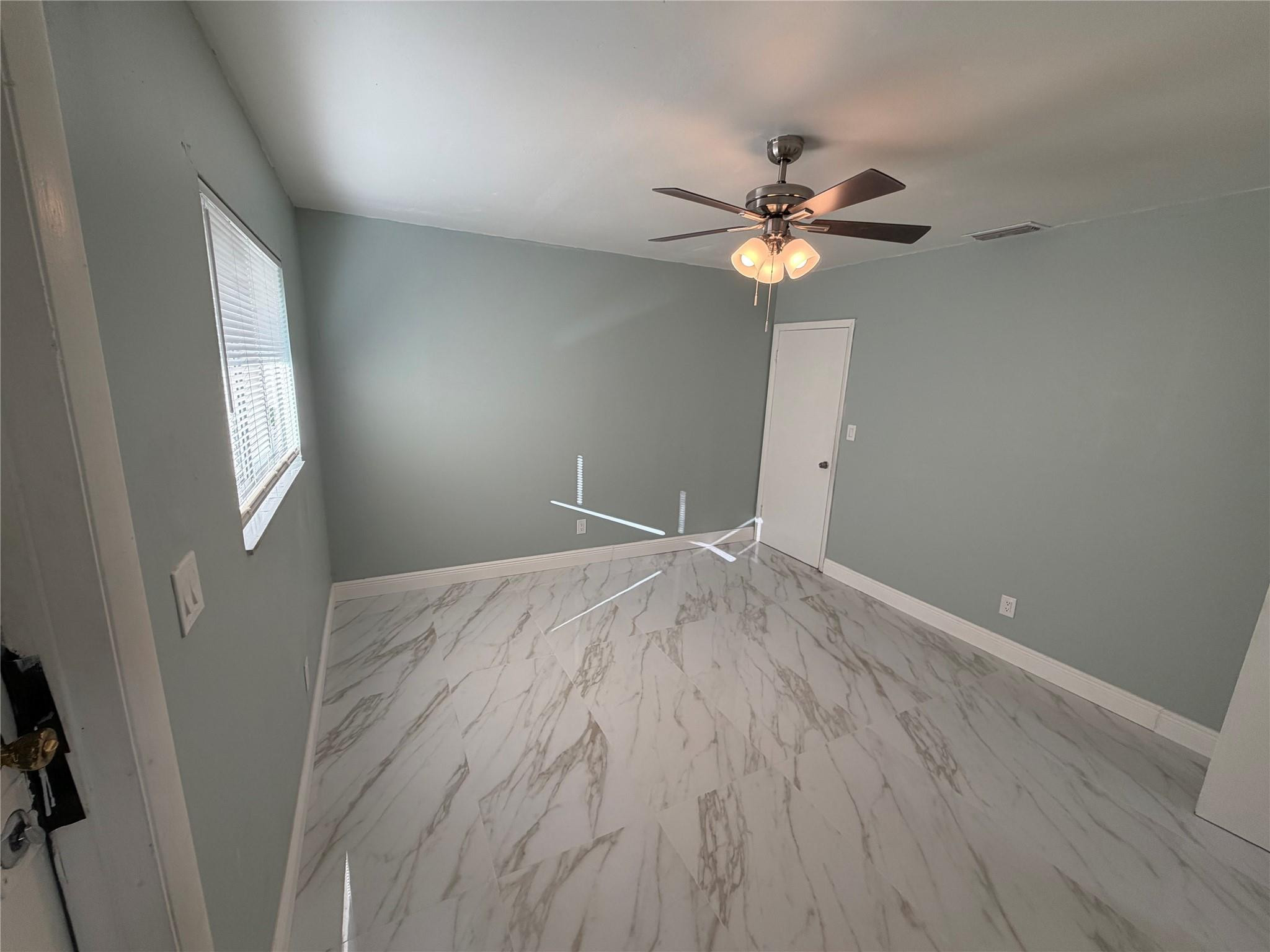 218 Southwest 1st Court Pompano Beach, FL 33060 - Photo 8 of 31 Photo 8