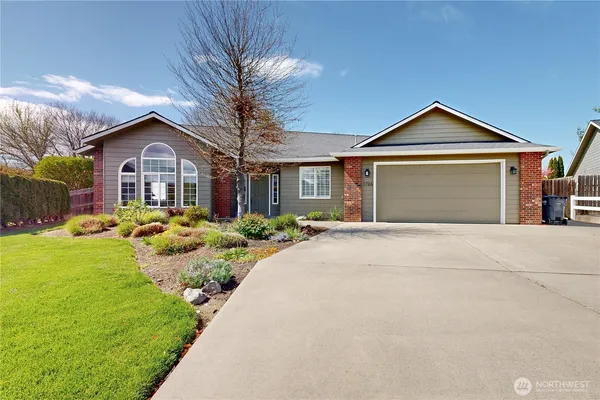 $529,000 | 1726 Southeast Grassland Court, College Place, WA 99324