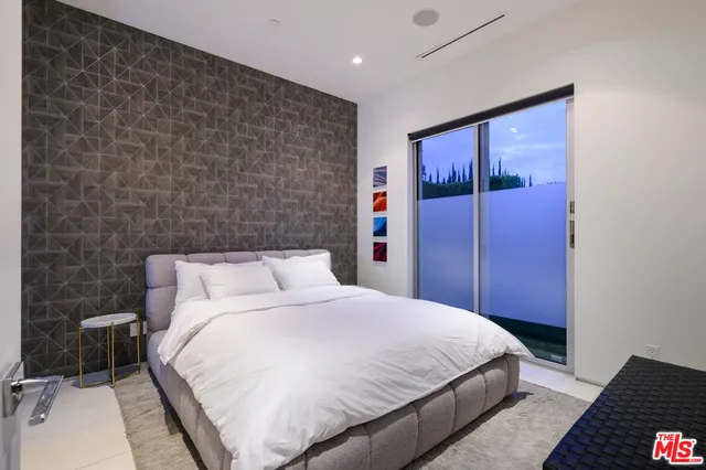 $21,500 | 6660 Colgate Avenue, Los Angeles, CA 90048