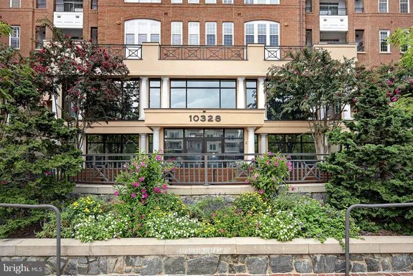 $650,000 | 10328 Sager Avenue, Unit 414, Fairfax, VA 22030