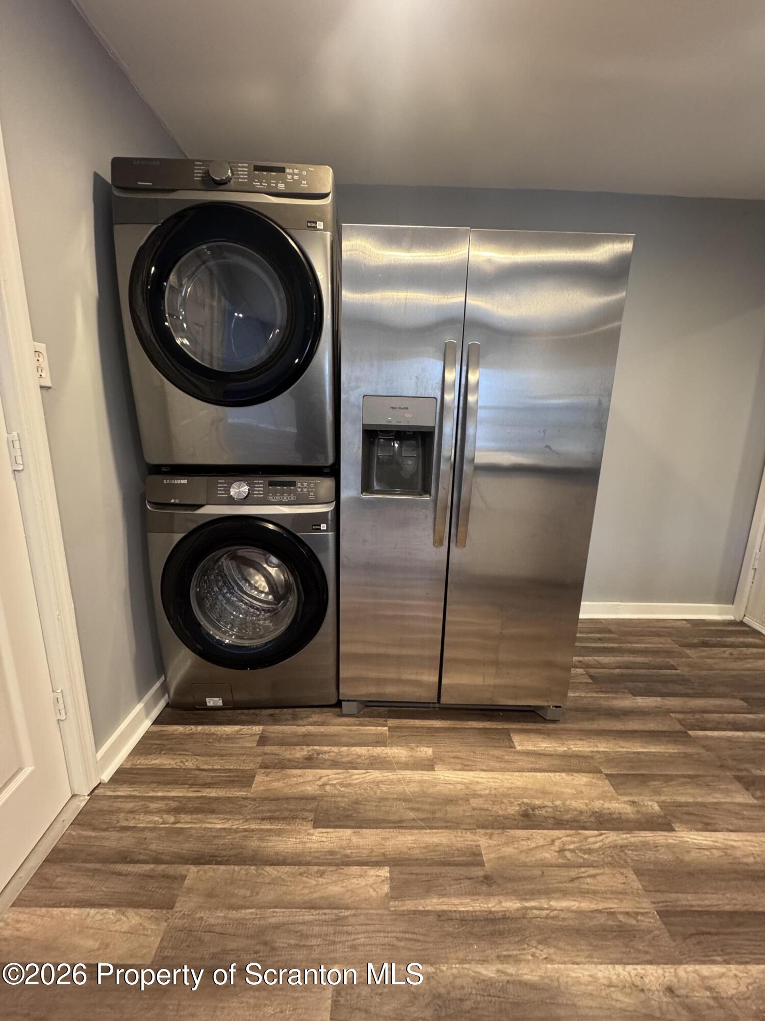 1019 Wheeler Avenue Scranton, PA 18510 - Photo 6 of 13 IMG_2485