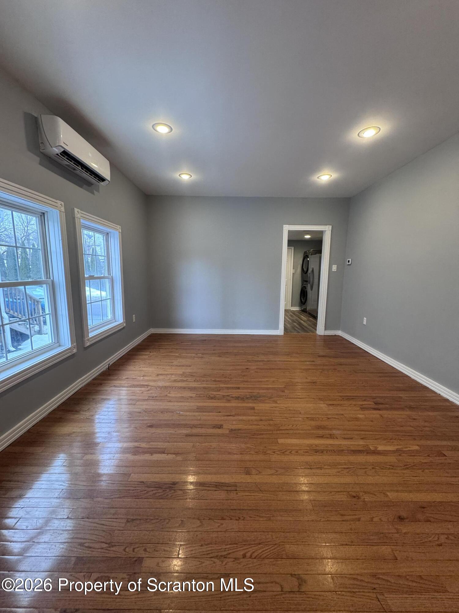 1019 Wheeler Avenue Scranton, PA 18510 - Photo 8 of 13 IMG_2497