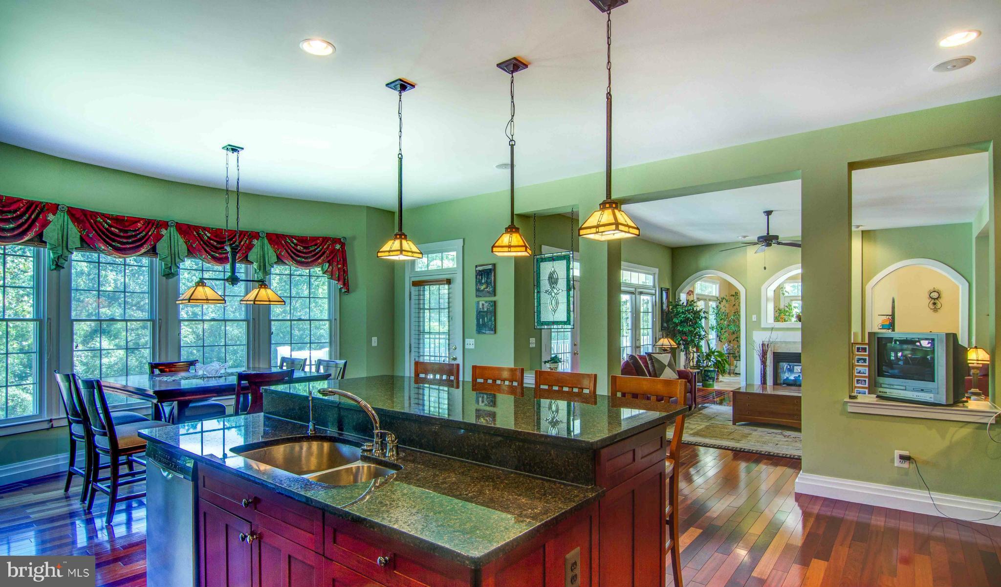 2755 Logmill Road Haymarket, VA 20169 - Photo 7 of 30 Kitchen