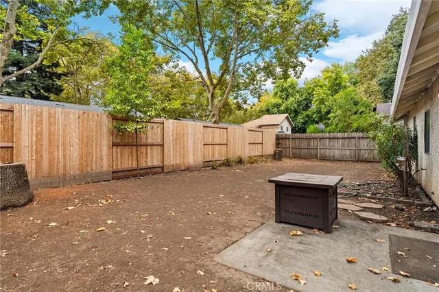 a view of backyard space