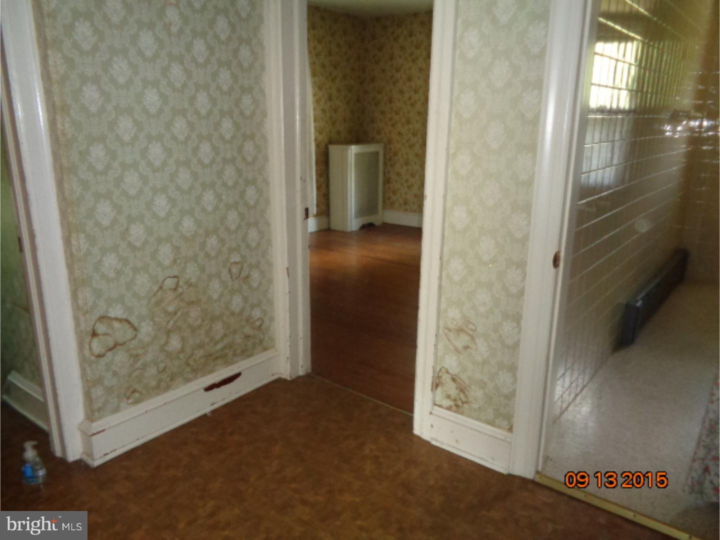 311 Dickinson Road Glassboro, NJ 08028 - Photo 5 of 15