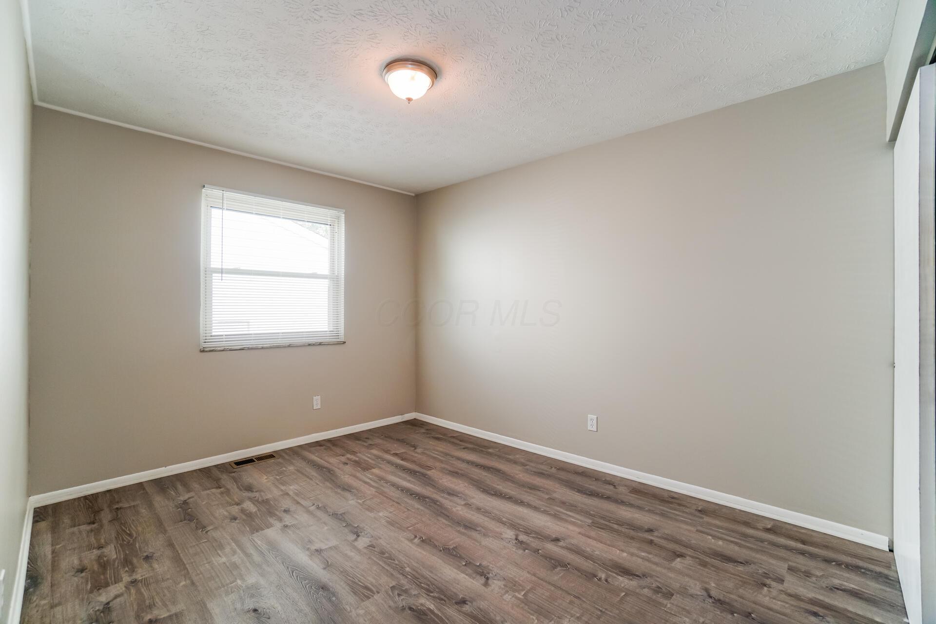 1659 Greenville Road Columbus, OH 43223 - Photo 10 of 15 10 Bedroom