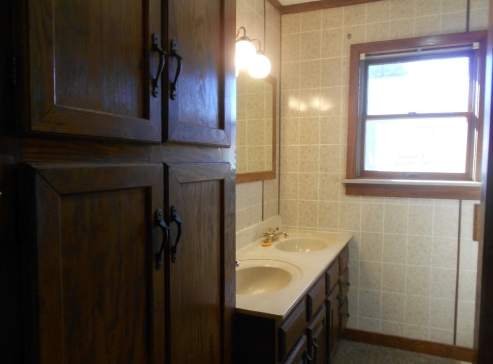 1225 East Harrison Road Alma, MI 48801 - Photo 18 of 27 1854393-17.JPG