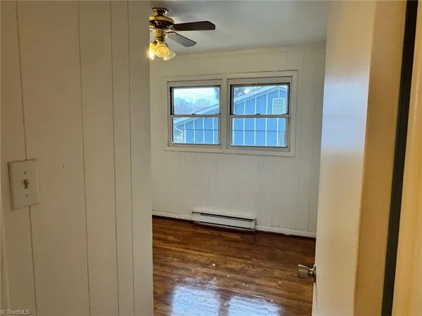 $1,300 | 931 Moravia Street, Winston-Salem, NC 27107