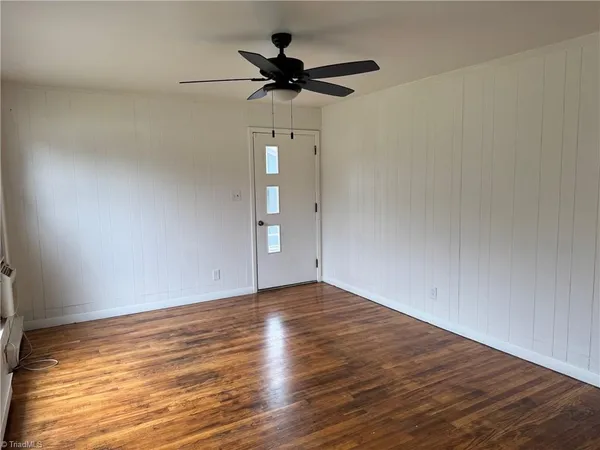 $1,300 | 931 Moravia Street, Winston-Salem, NC 27107