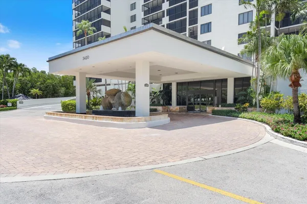 $5,250 | 3420 South Ocean Boulevard, Unit 3P, Highland Beach, FL 33487