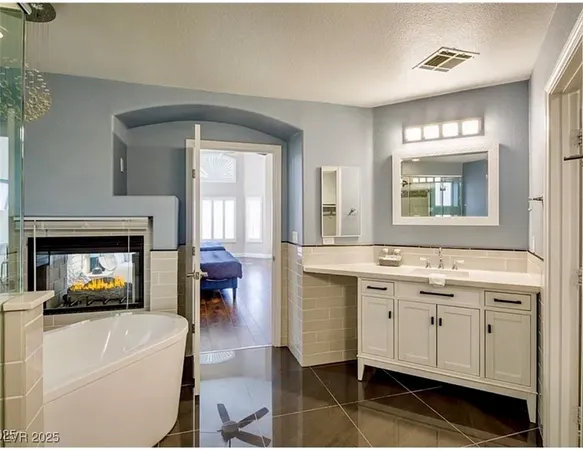 $4,400 | 7469 Thornsby Court, Las Vegas, NV 89120