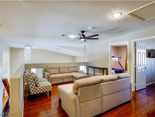 $4,400 | 7469 Thornsby Court, Las Vegas, NV 89120