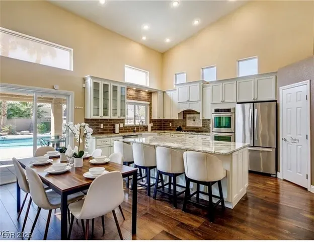 $3,800 | 7469 Thornsby Court, Las Vegas, NV 89120