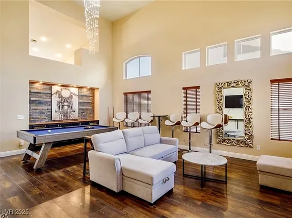 $4,400 | 7469 Thornsby Court, Las Vegas, NV 89120