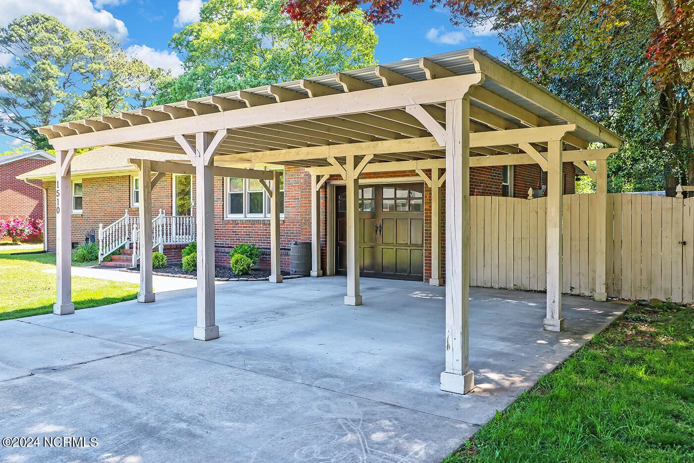 1510 Crescent Drive Elizabeth City, NC 27909 - Photo 3 of 38 1510 Crescent Dr (39)