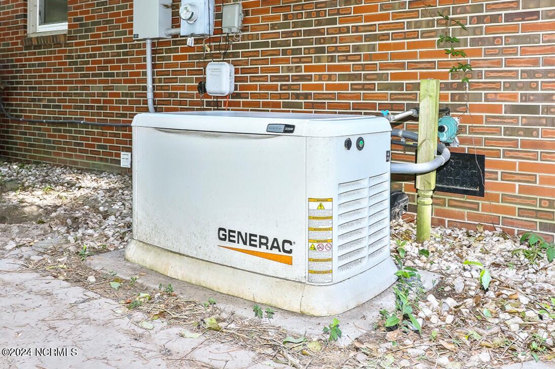 1510 Crescent Drive Elizabeth City, NC 27909 - Photo 35 of 38 1510 Crescent Dr (9)