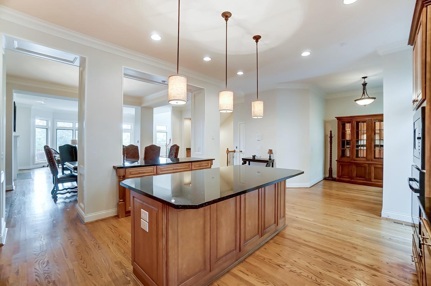 1124 Riverside Drive Cincinnati, OH 45202 - Photo 15 of 50 Gallery Image 15