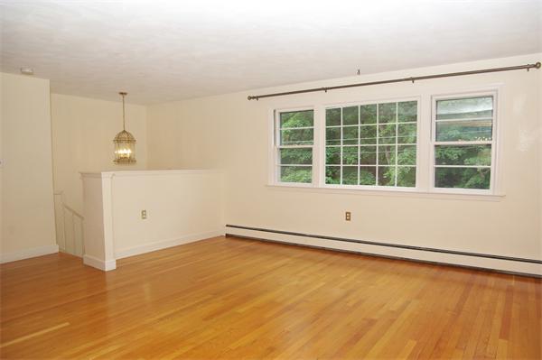16 Hampshire Road Reading, MA 01867 - Photo 7 of 23 Gallery Image 7