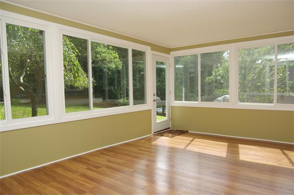 16 Hampshire Road Reading, MA 01867 - Photo 9 of 23 Gallery Image 9