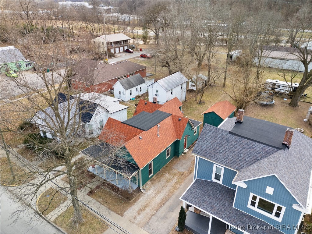 427 East Chestnut Street Corydon, IN 47112 - Photo 17 of 63 NEW Roof and gutters