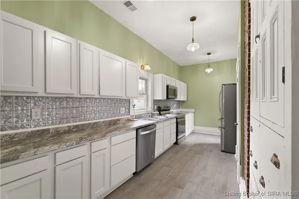 $244,500 | 427 East Chestnut Street, Corydon, IN 47112