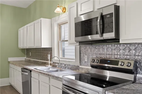 $244,500 | 427 East Chestnut Street, Corydon, IN 47112