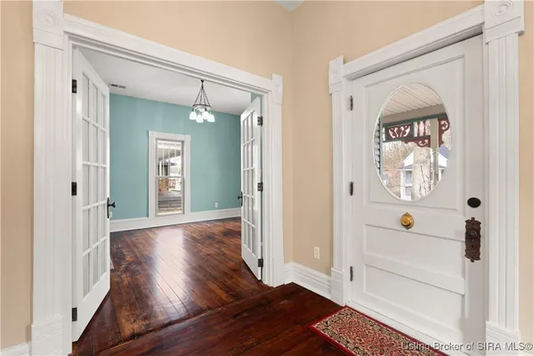 $244,500 | 427 East Chestnut Street, Corydon, IN 47112