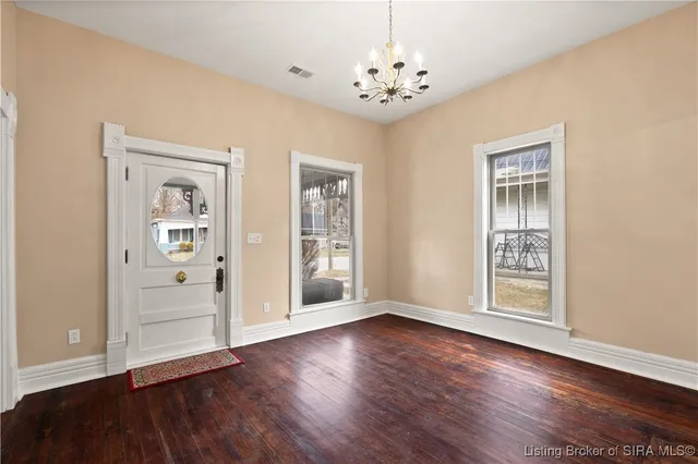 $254,900 | 427 East Chestnut Street, Corydon, IN 47112