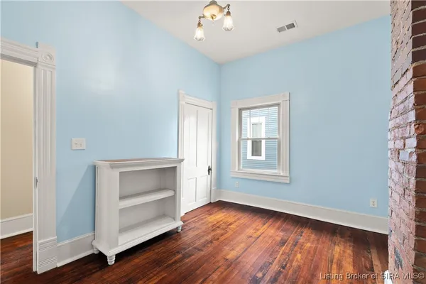 $244,500 | 427 East Chestnut Street, Corydon, IN 47112