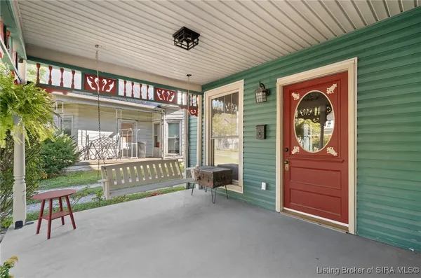 $244,500 | 427 East Chestnut Street, Corydon, IN 47112