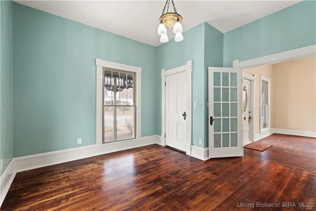 $254,900 | 427 East Chestnut Street, Corydon, IN 47112