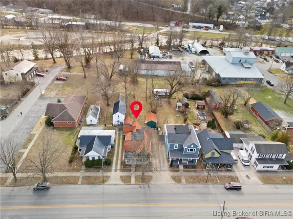 $244,500 | 427 East Chestnut Street, Corydon, IN 47112