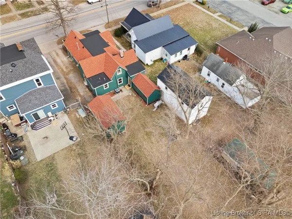 $244,500 | 427 East Chestnut Street, Corydon, IN 47112