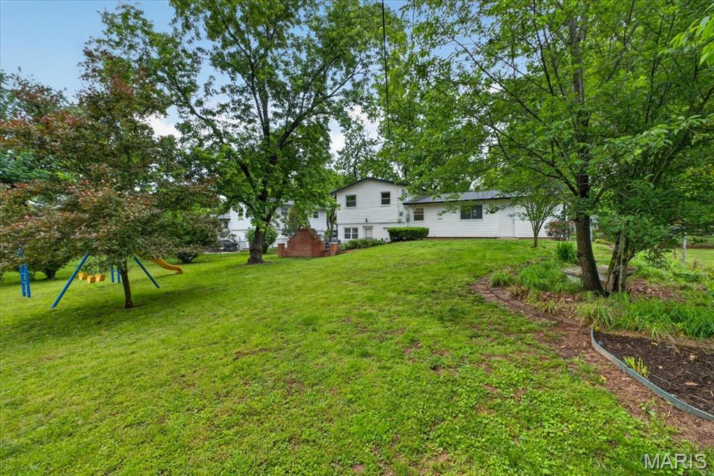 303 Ranch Drive Manchester, MO 63011 - Photo 28 of 33