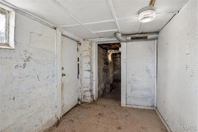 $140,000 | 507 McKissock Street, De Soto, MO 63020