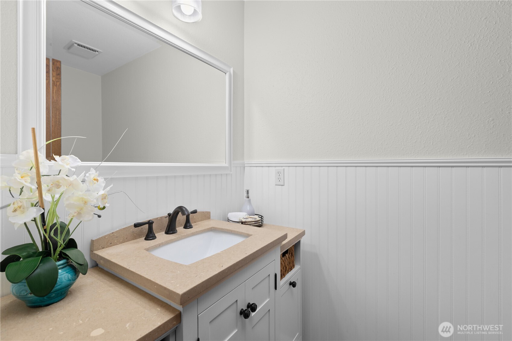 25803 Southeast 157th Street Issaquah, WA 98027 - Photo 19 of 40