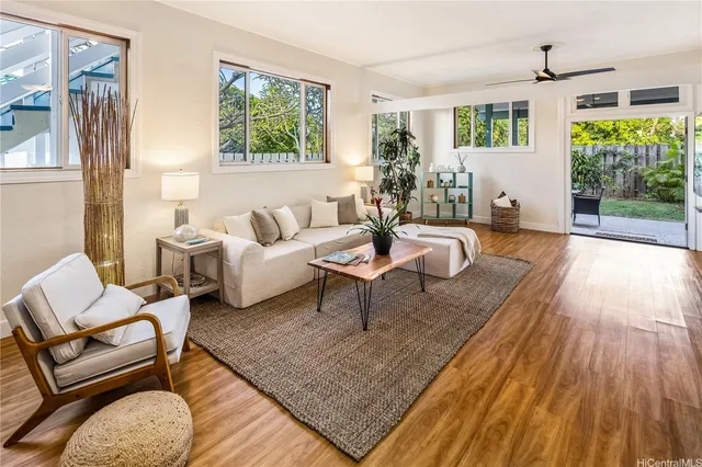 $1,595,000 | 834 Oneawa Street, Kailua, HI 96734