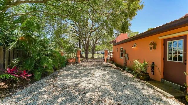 $4,800 | 2520 Tami Sola Street, Sarasota, FL 34237