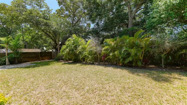 $4,800 | 2520 Tami Sola Street, Sarasota, FL 34237