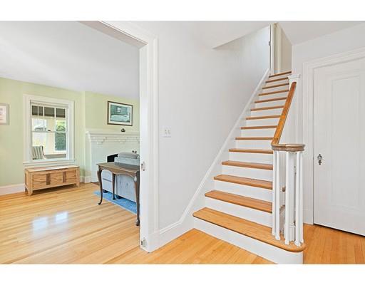 16 Swift Road Framingham, MA 01702 - Photo 3 of 27 Gallery Image 3