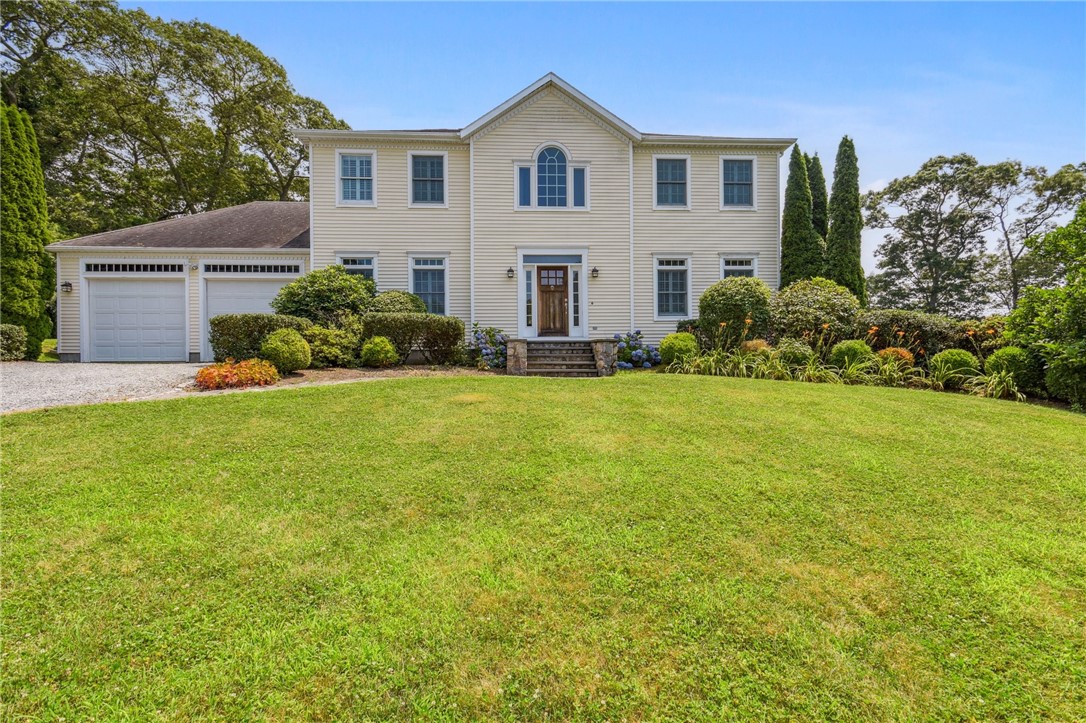 17 Hubbard Street Westerly, RI 02891 - Photo 3 of 37 Gallery Image 3