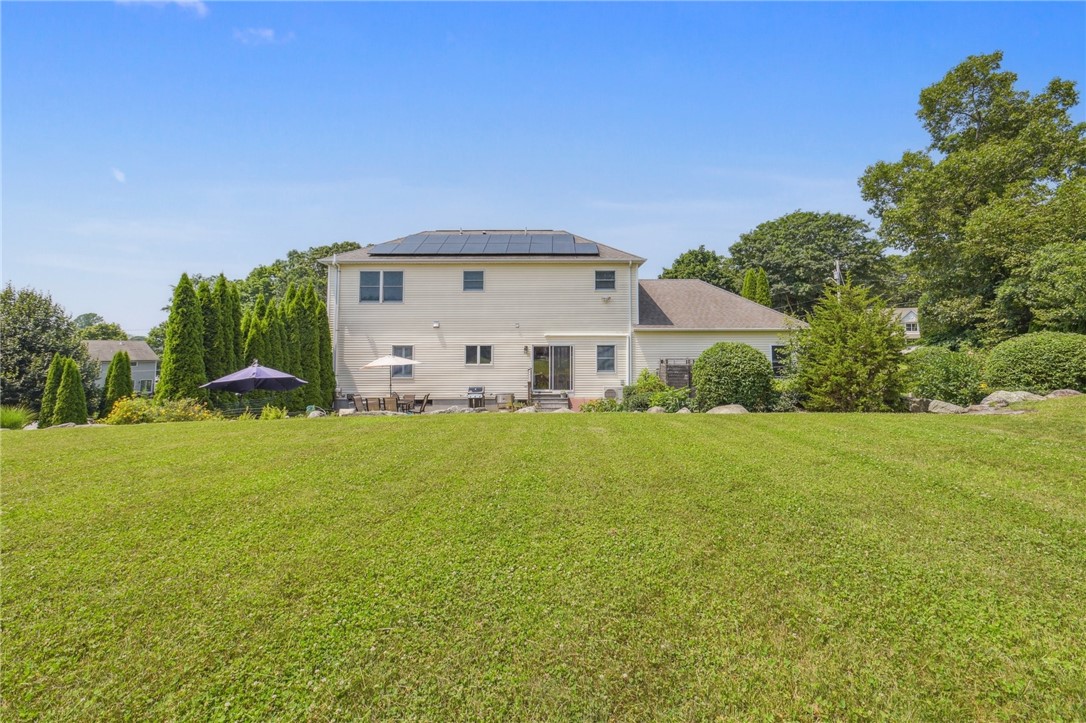 17 Hubbard Street Westerly, RI 02891 - Photo 36 of 37 Gallery Image 36