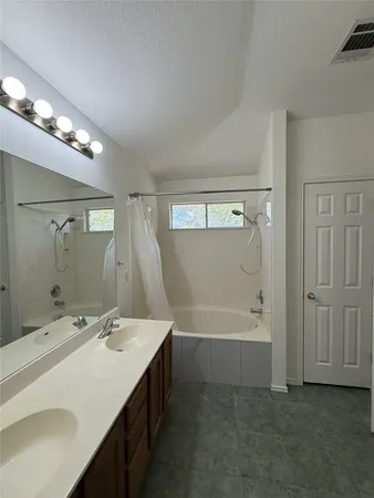 $1,800 | 700 House Creek Drive, Leander, TX 78641