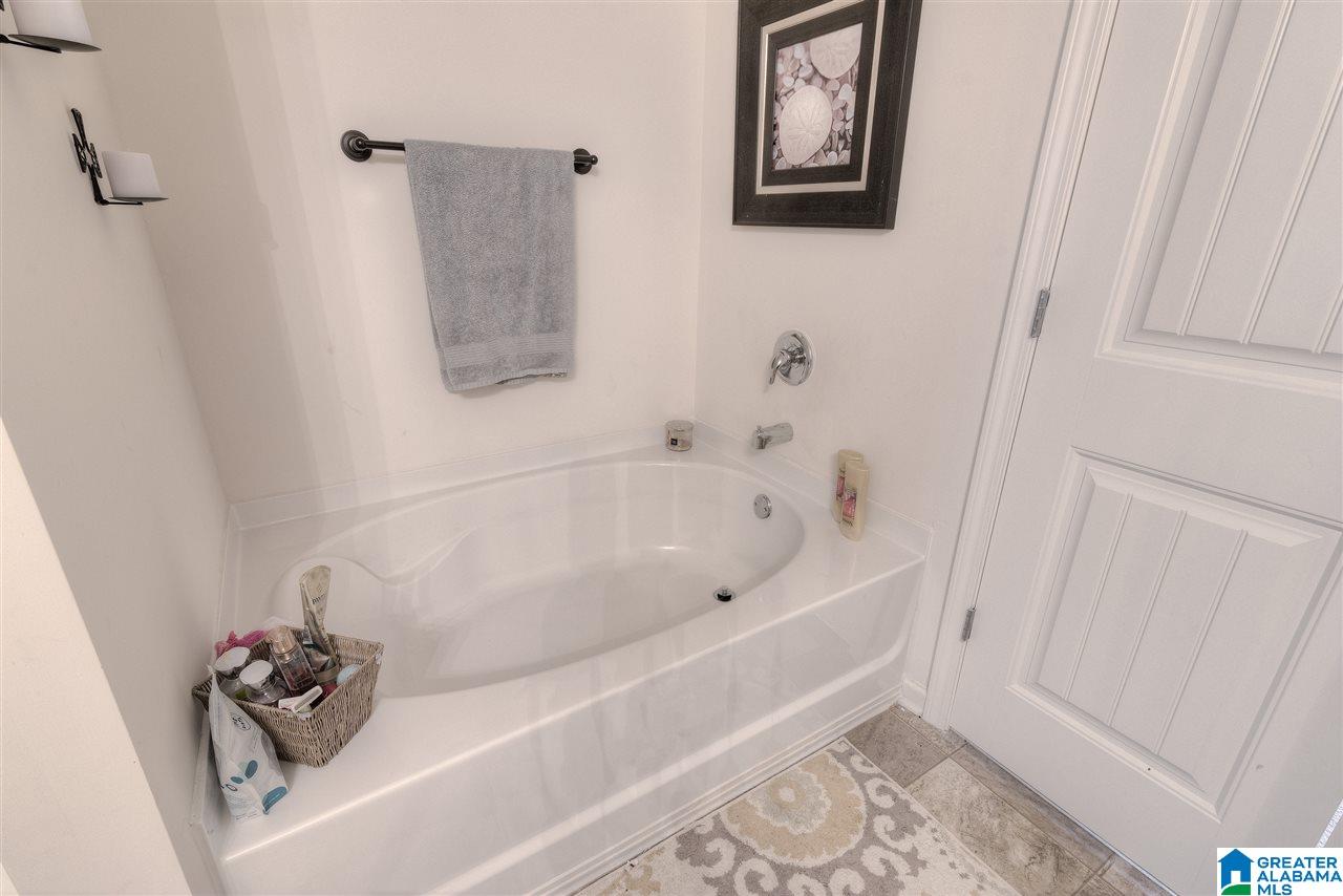 402 Reed Way Kimberly, AL 35091 - Photo 9 of 26