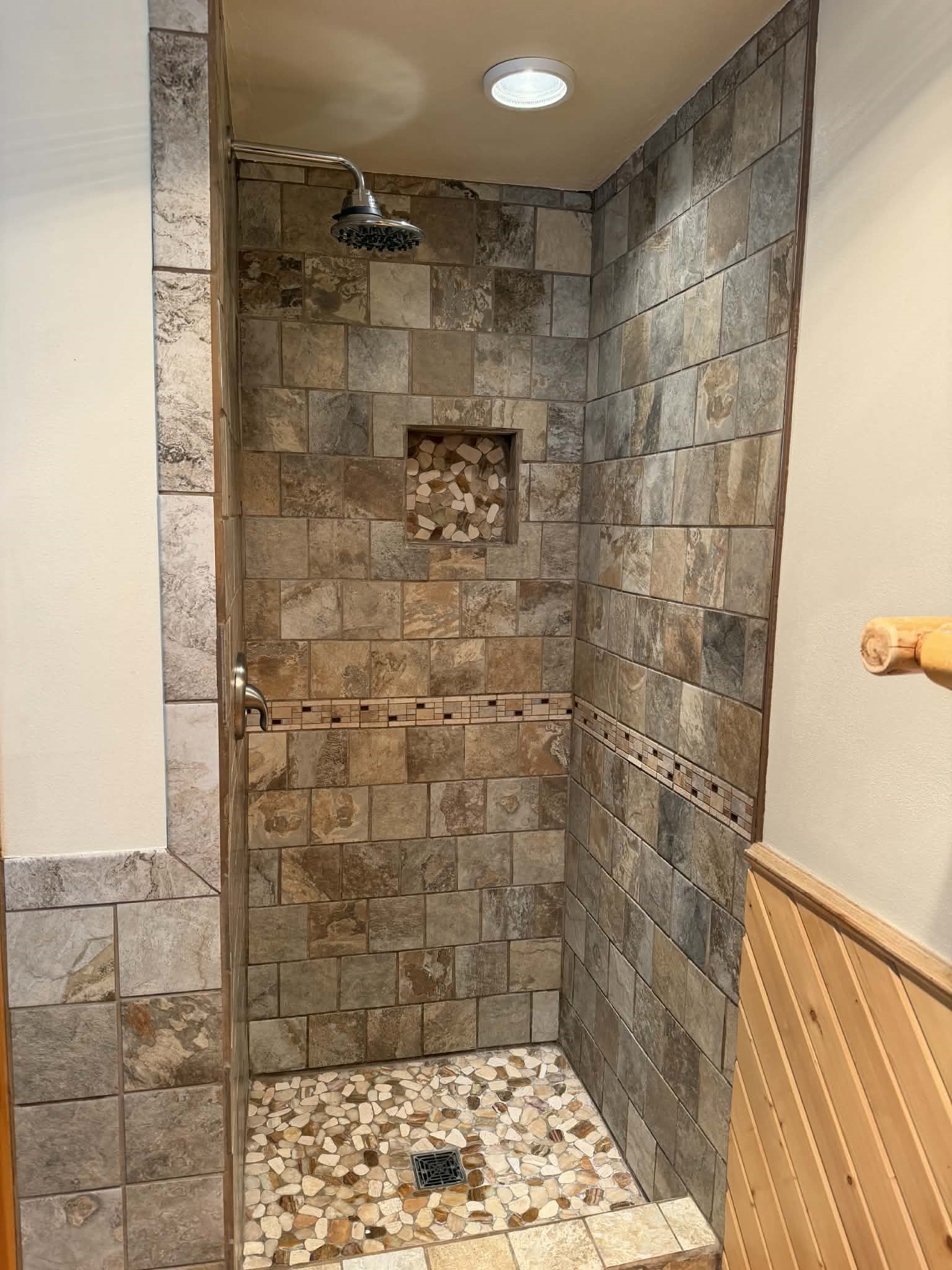 23566 Adams Street Independence, WI 54747 - Photo 15 of 59 Math Bath Shower