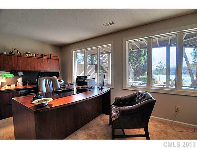 10123 Saw Mill Road Charlotte, NC 28278 - Photo 11 of 16 Gallery Image 11