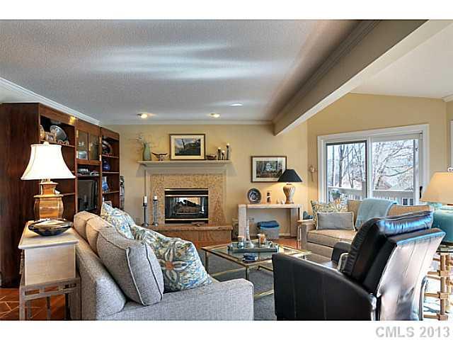 10123 Saw Mill Road Charlotte, NC 28278 - Photo 6 of 16 Gallery Image 6